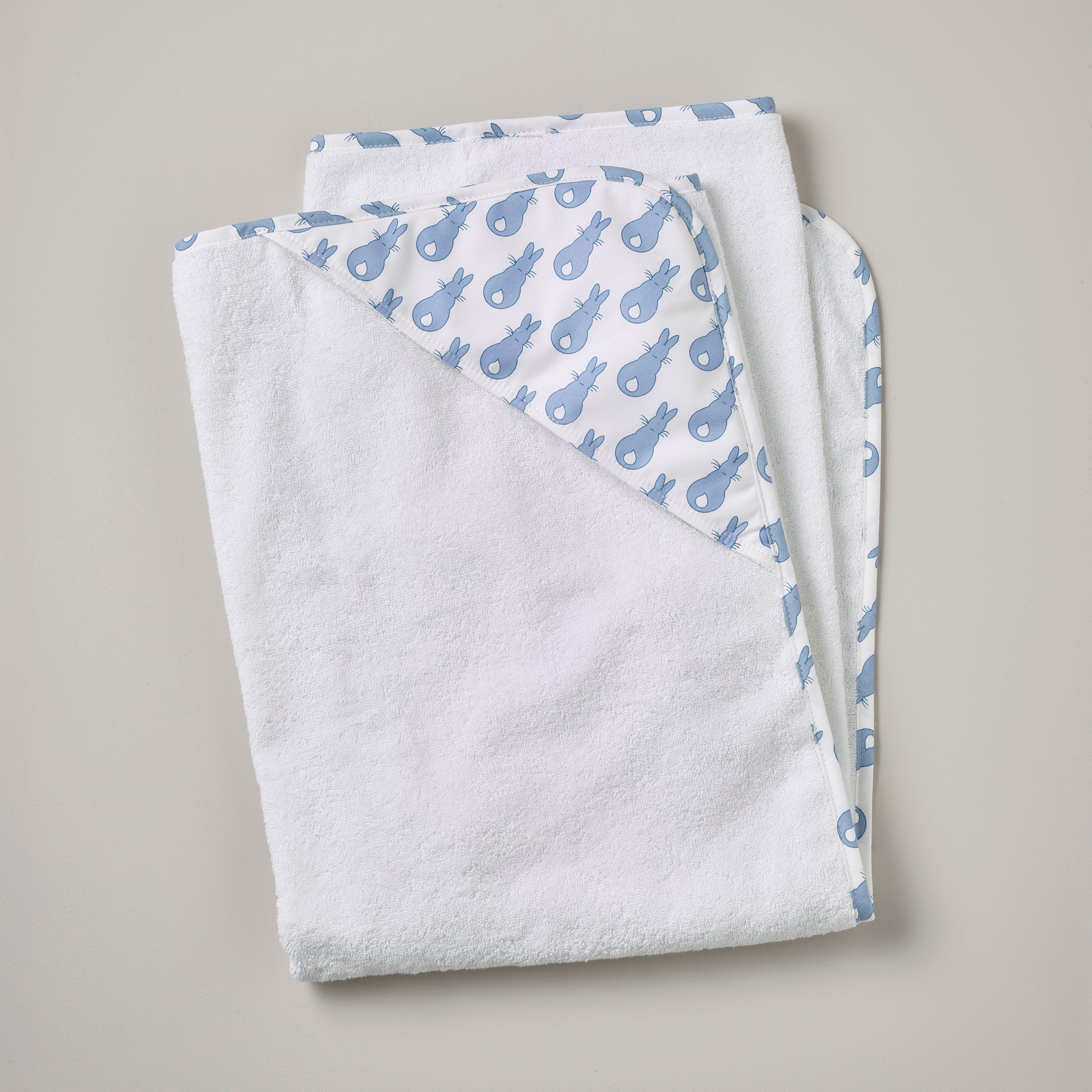 Hooded Towel- Classic Rabbit Trellis